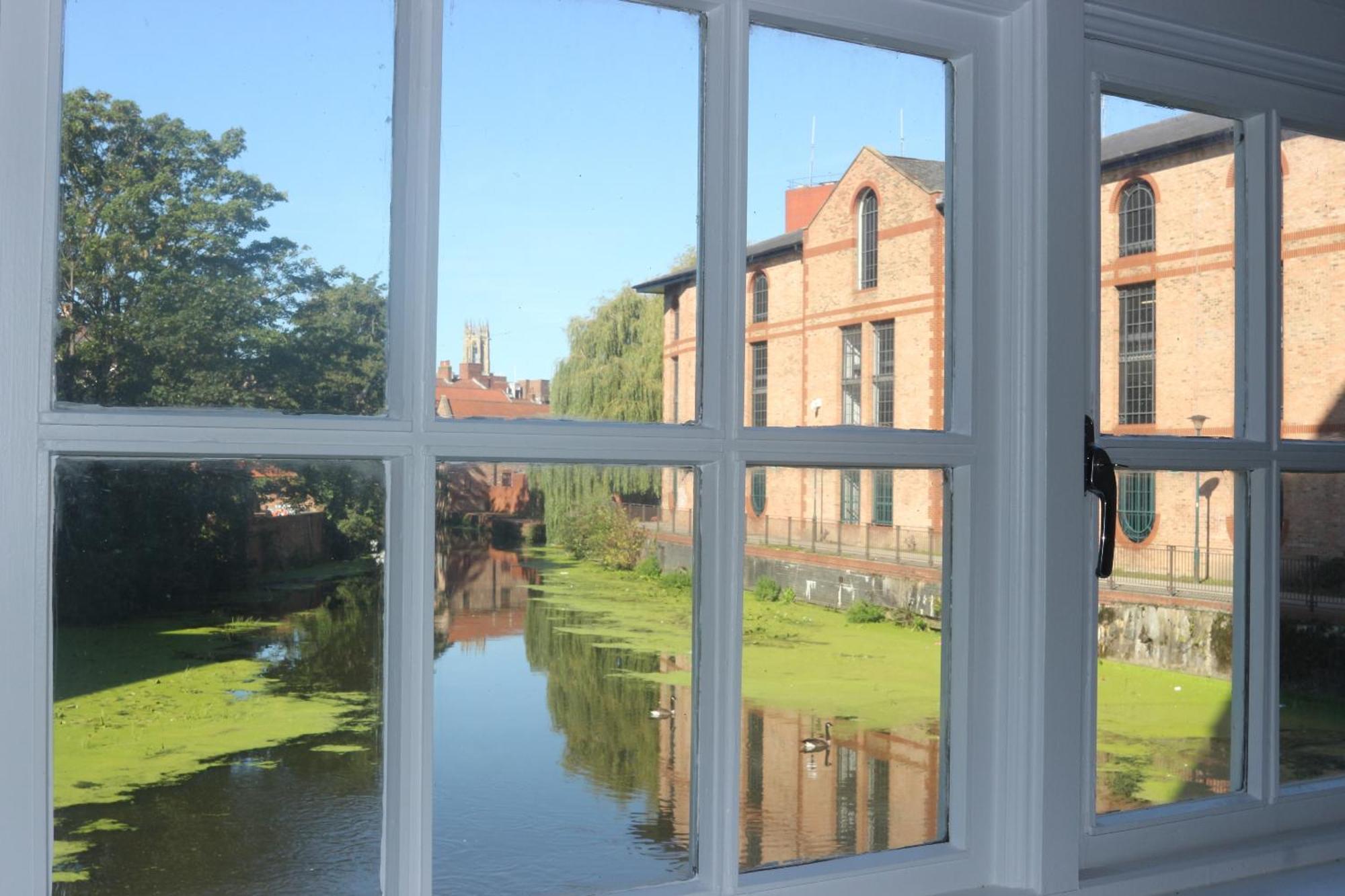 Chocolets - The Foss Suite York Exterior photo
